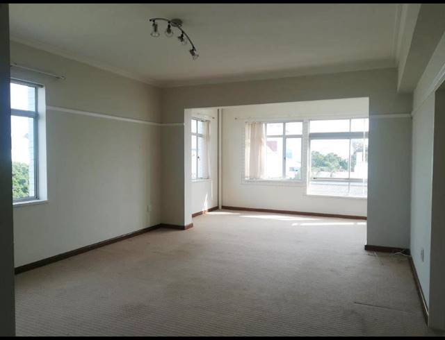 2 BEDROOM APARTMENT RENTED IN SUMMERSTRAND